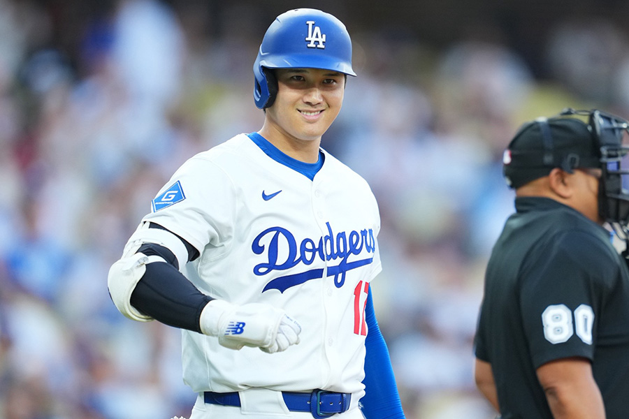 野球キティ Amazon.co.jp: サンリオ アクリルキーホルダー ハローキティ