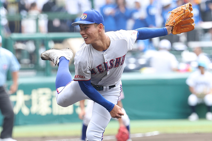 先発した明秀日立・中岡誠志郎【写真：加治屋友輝】