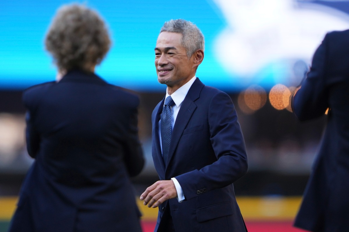 記念式典に登場したイチロー氏【写真：アフロ】