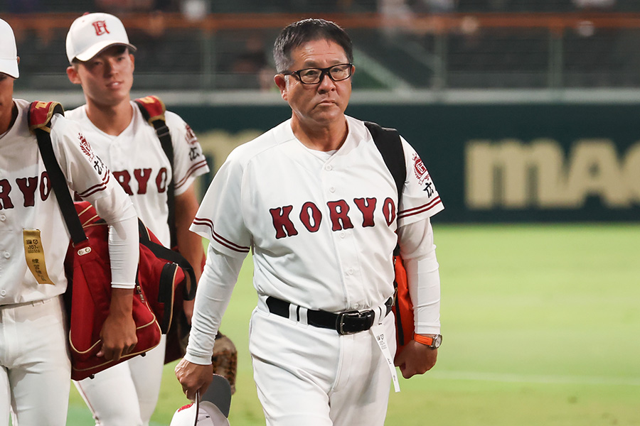 広陵・中井哲之監督【写真：加治屋友輝】