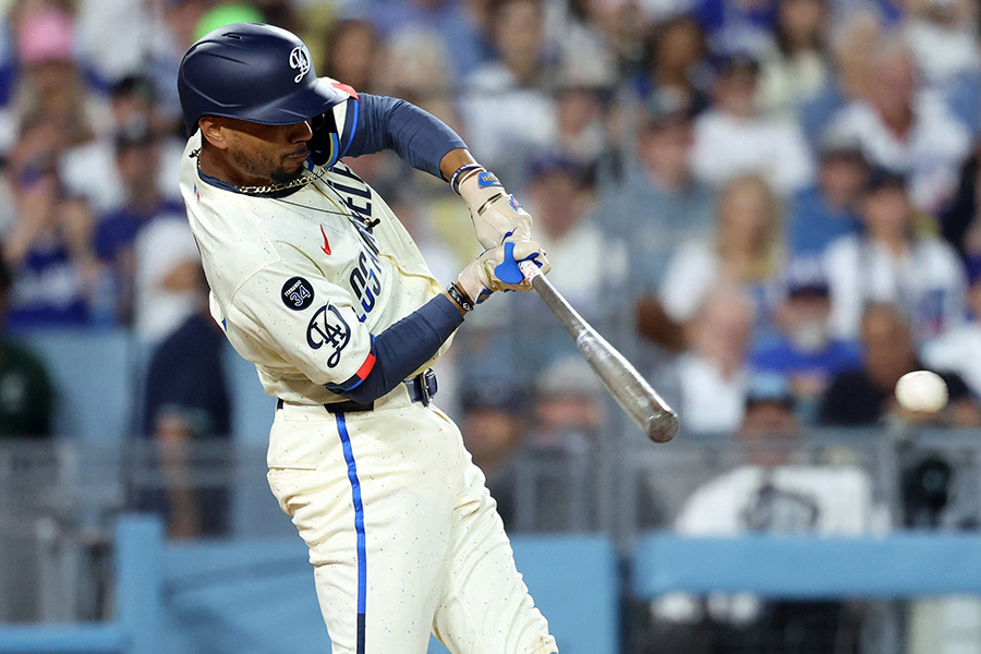 適時打を放ったドジャースのムーキー・ベッツ【写真：ロイター】