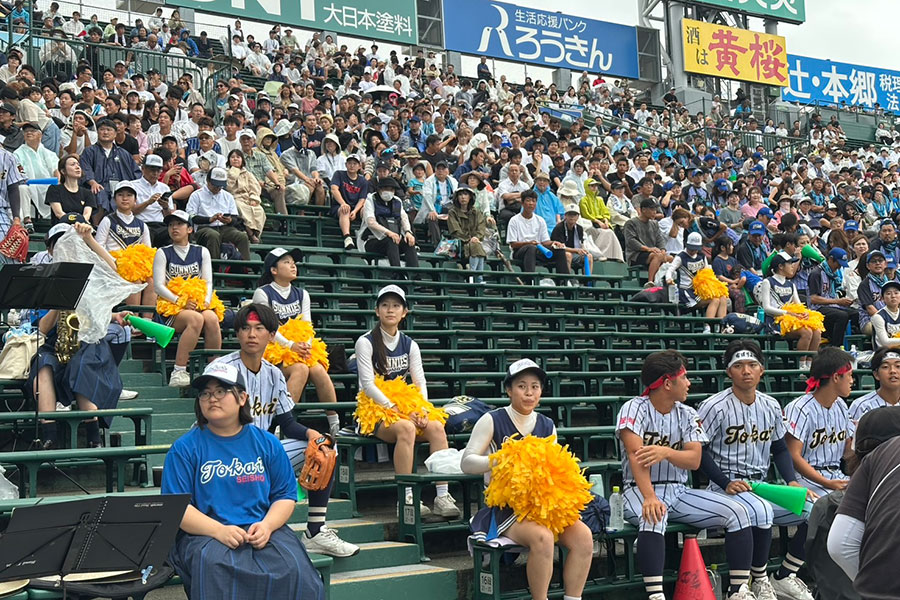 空席となっている東海大熊本星翔の応援席【写真：宮脇広久】