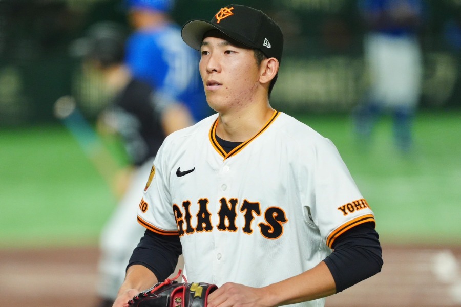 中日戦に先発した巨人・戸郷翔征【写真：小林靖】