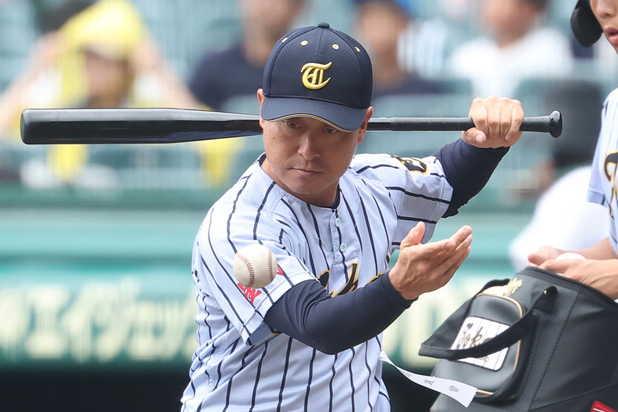 東海大星翔・野仲義高監督【写真：加治屋友輝】