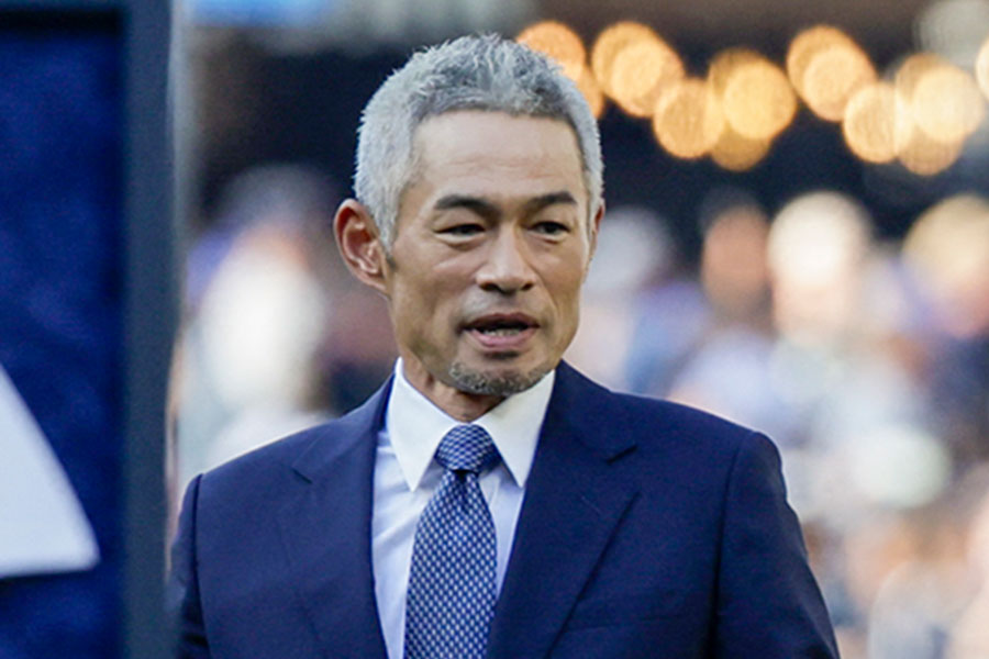 セレモニーに登場したイチロー氏【写真:ロイター】