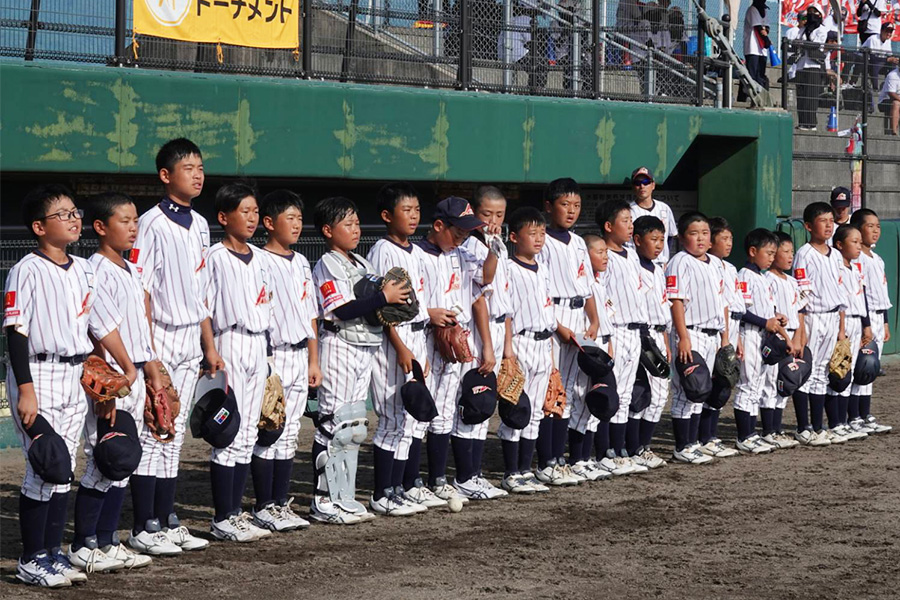 全国大会初勝利を挙げた明石ボーイズJr.【写真：橋本健吾】