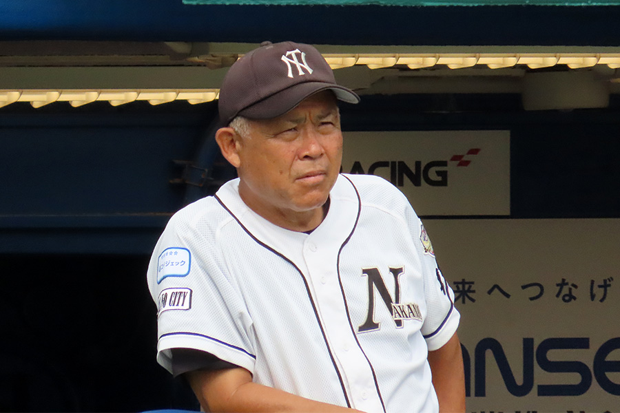 中野リトルシニアの高橋昭二監督【写真：片倉尚文】