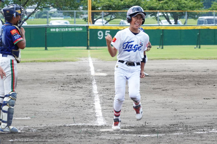 優勝候補同士の一戦を制した多賀少年野球クラブ【写真：橋本健吾】