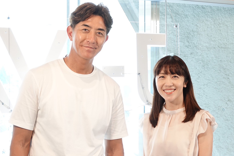 ポッドキャスト番組に出演した元西武・GG佐藤氏（左）とMCを務めた新保友映【写真：編集部】