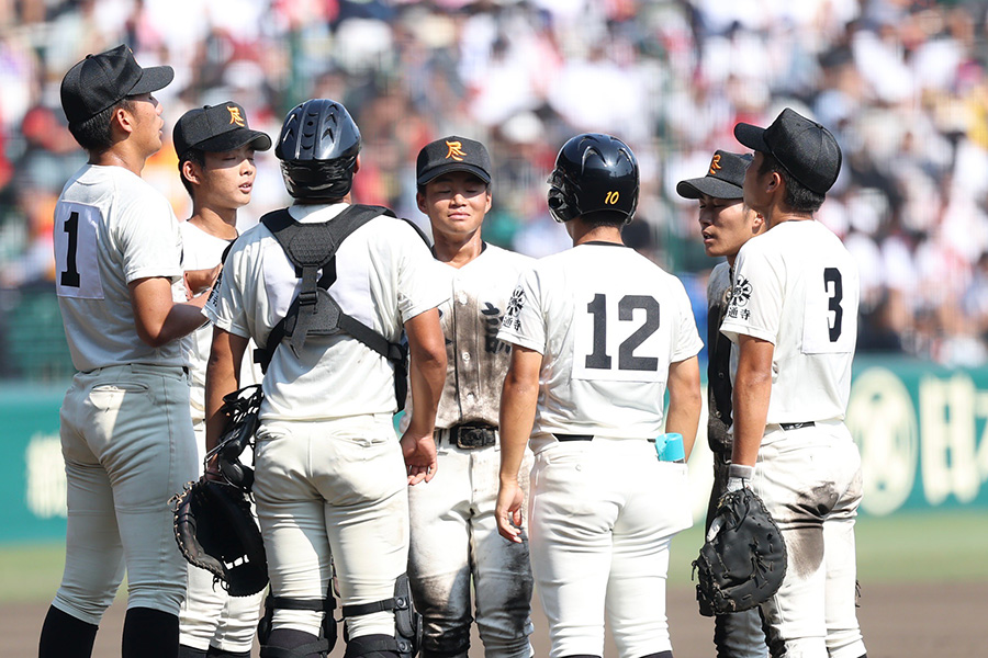 京都国際戦に出場した尽誠学園ライン【写真：加治屋友輝】