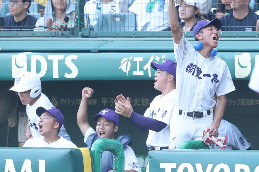 関東第一ナイン【写真：加治屋友輝】