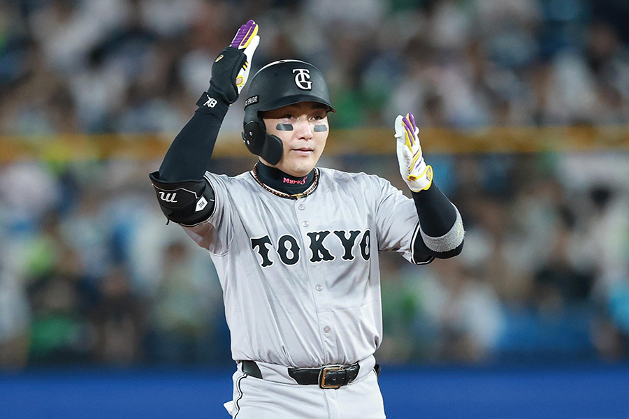 ヤクルト戦でサイクル安打を達成した巨人・丸佳浩【写真提供：産経新聞社】