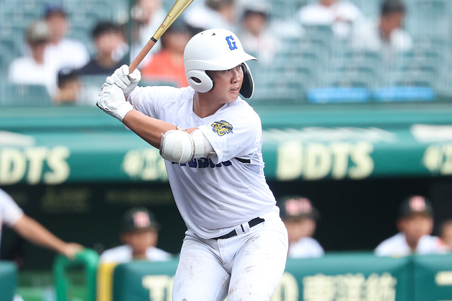 県岐阜商・小鎗稜也【写真：加治屋友輝】