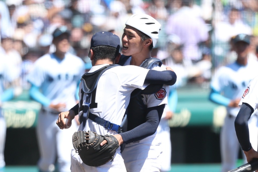 第2試合では沖縄尚学が決勝進出を果たした【写真:加治屋友輝】