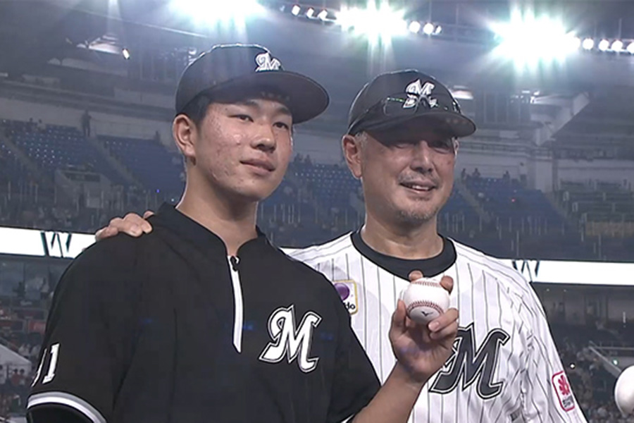 楽天戦に登板したロッテ・吉川悠斗（左）と吉井理人監督【画像：パーソル パ・リーグTV】