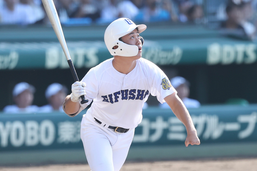 日大三戦に出場した県岐阜商・横山温大【写真:加治屋友輝】