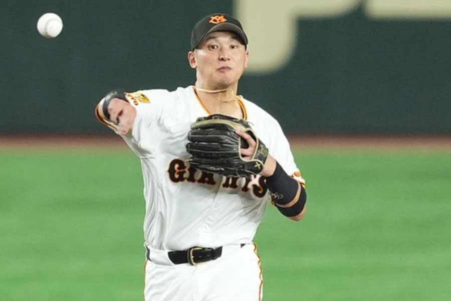 巨人・吉川尚輝【写真：小林靖】