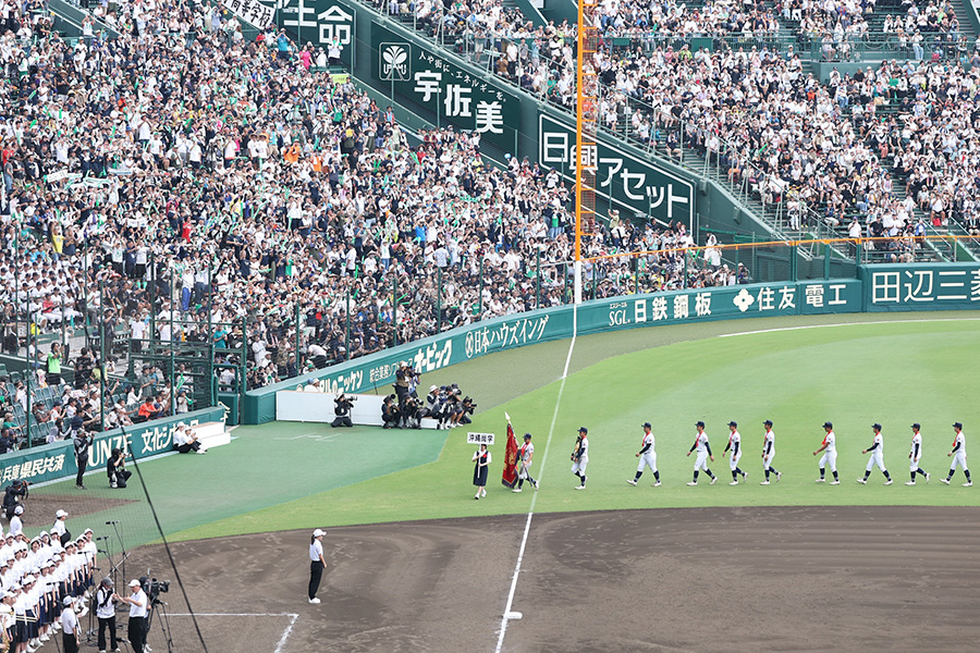 沖縄尚学の優勝で幕を閉じた甲子園【写真：加治屋友輝】