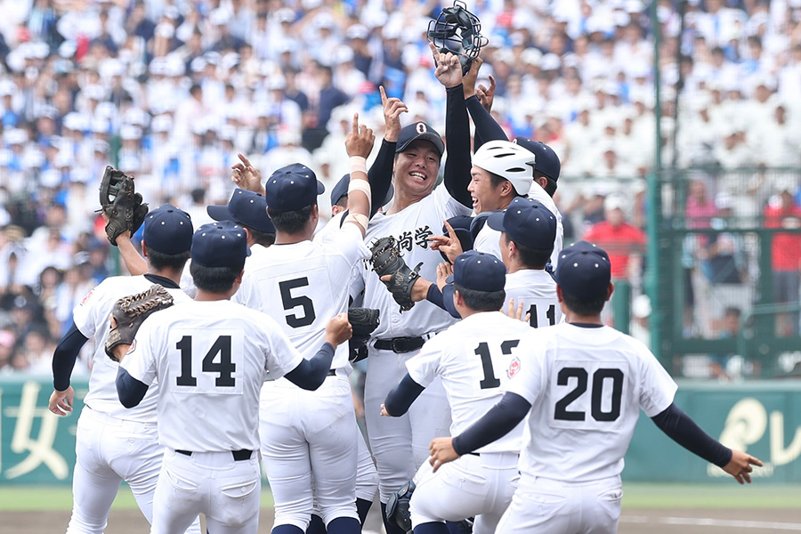 沖縄尚学 グランドコート第80回記念選抜高等学校大会着用モデル 甲子園 沖縄尚学 グランドコート第80回記念選抜高等学校大会着用モデル