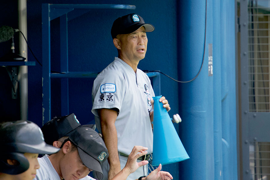 世田谷西リトルシニア・吉田昌弘監督【写真：磯田健太郎】