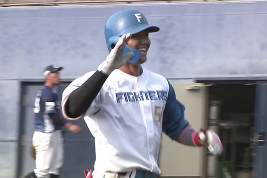 西武戦でサヨナラ打を放った日本ハム・細川凌平【画像：パーソル パ・リーグTV】