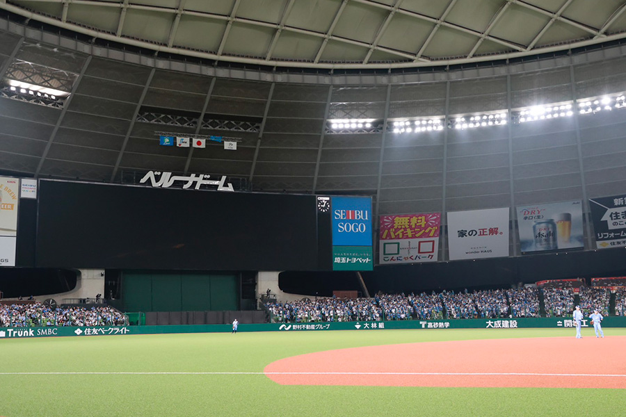 西武-日ハム戦で停電となるアクシデントが発生【写真：小池義弘】