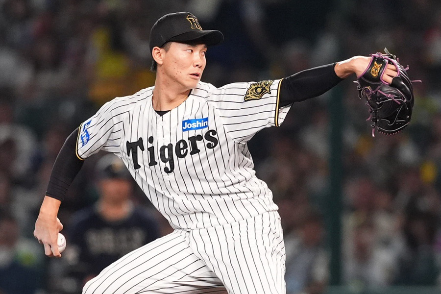 阪神・湯浅京己【写真：小林靖】