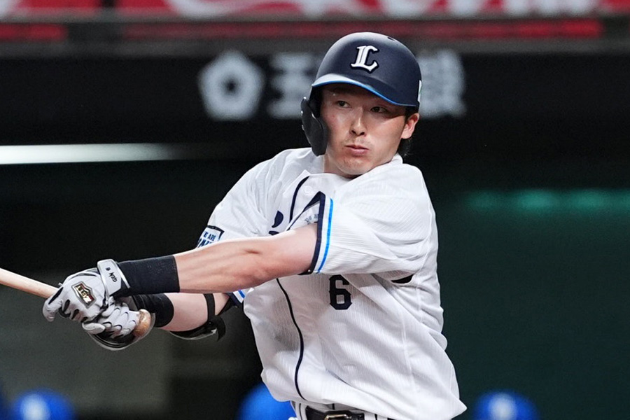 西武・源田壮亮【写真：小林靖】