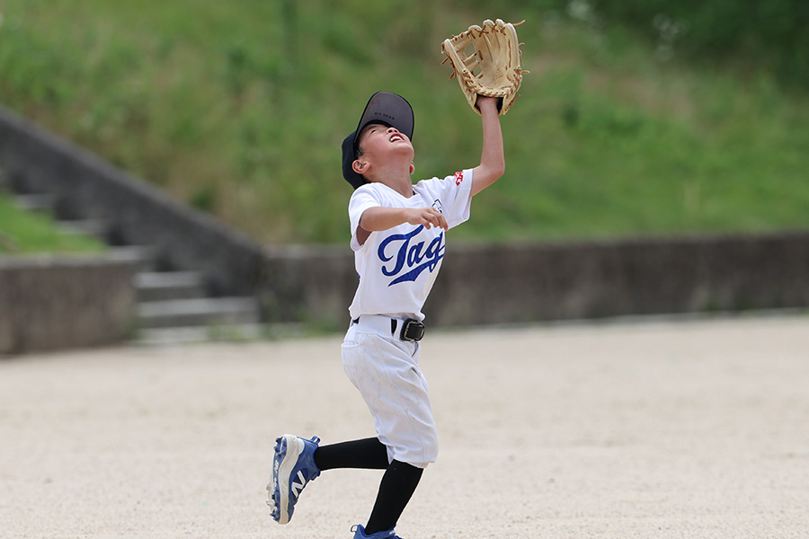 フライが怖くなくなるグラブの使い方とは（写真はイメージ）