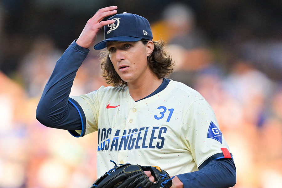 Dバックス戦に先発したドジャースのタイラー・グラスノー【写真：ロイター】