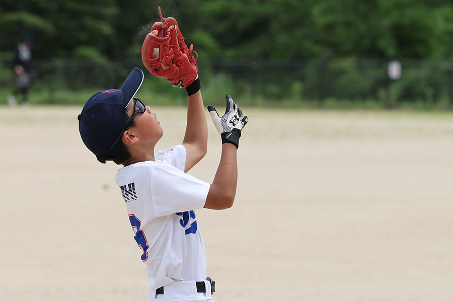 フライ捕球上達のコツとは（写真はイメージ）