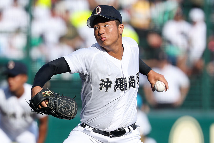 沖縄尚学・末吉良丞【写真：加治屋友輝】