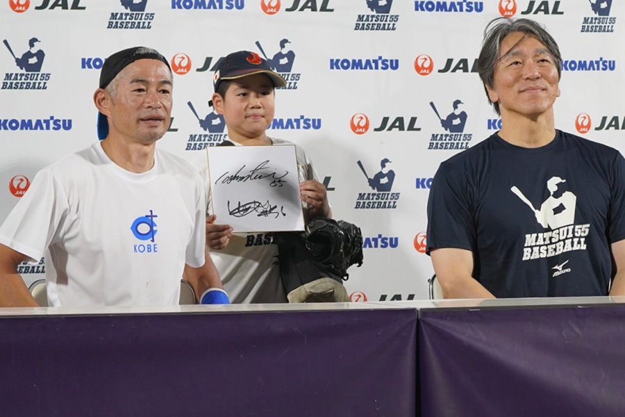 イベントに登場したイチロー氏（左）と松井秀喜氏【写真：宮脇広久】