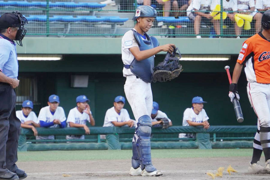 準決勝では6回から捕手の守備についた【写真：加治屋友輝】