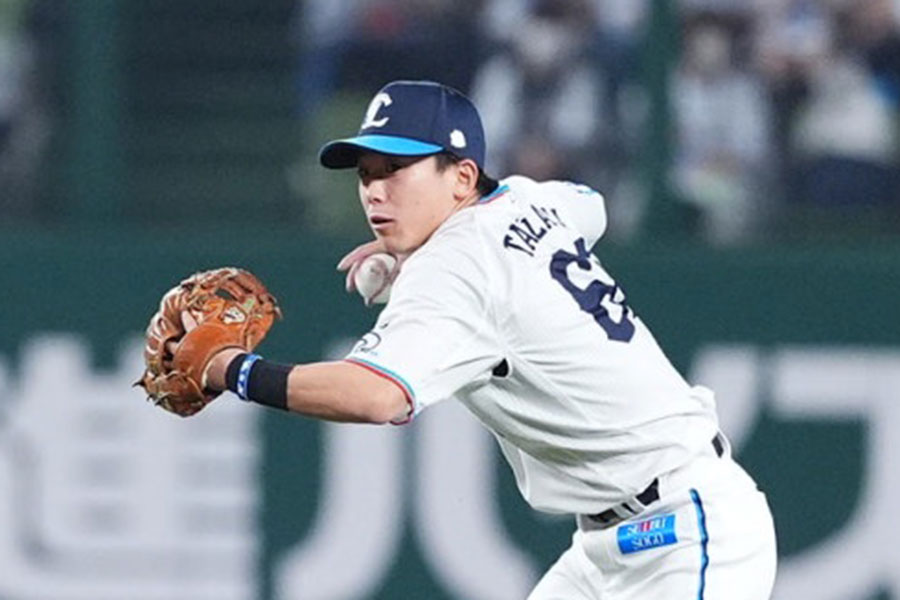 西武・滝澤夏央【写真：小林靖】