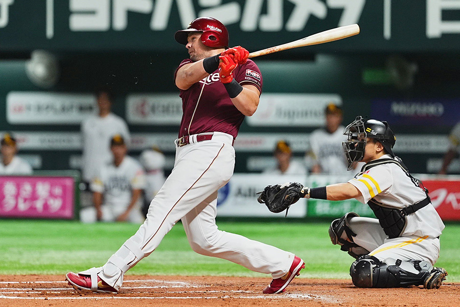 ソフトバンク戦に出場した楽天・ルーク・ボイト【写真：小林靖】