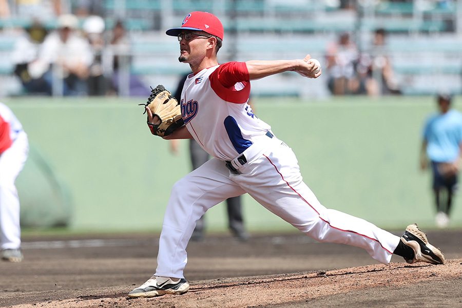 日本戦に登板したキューバ代表のディオスデニス・ペントン【写真:加治屋友輝】