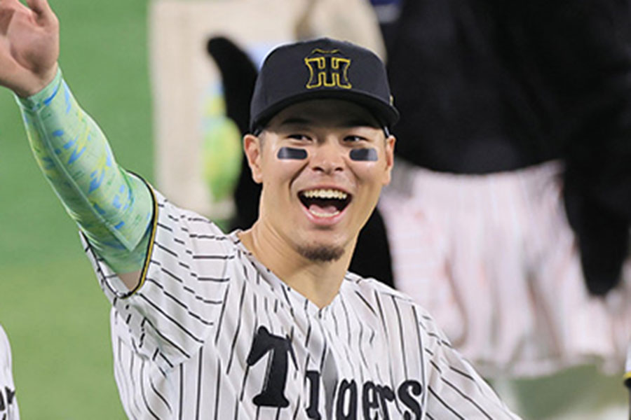 阪神・佐藤輝明【写真提供：産経新聞社】