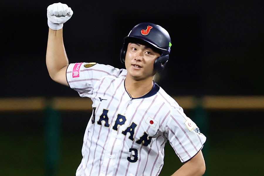 3回に2ランを放った神村学園・今岡拓夢【写真：加治屋友輝】