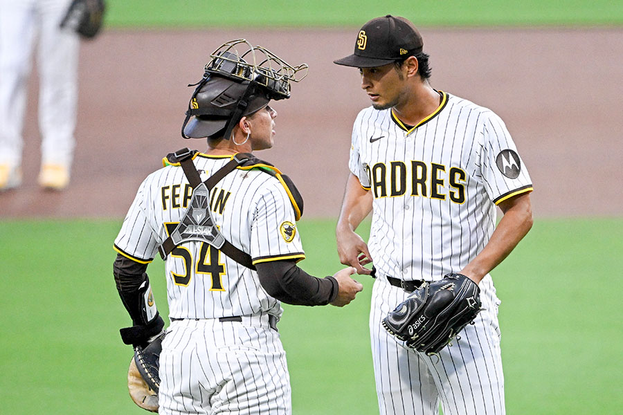 ダルビッシュが被弾直後に捕手へ