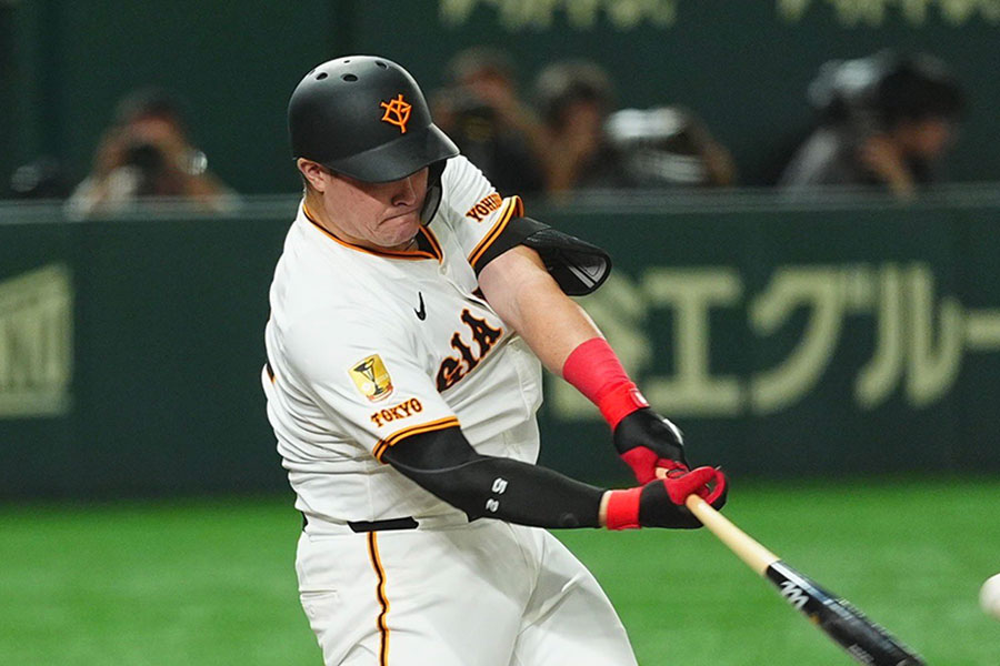 広島・床田から満塁弾を放った巨人のリチャード【写真：小林靖】
