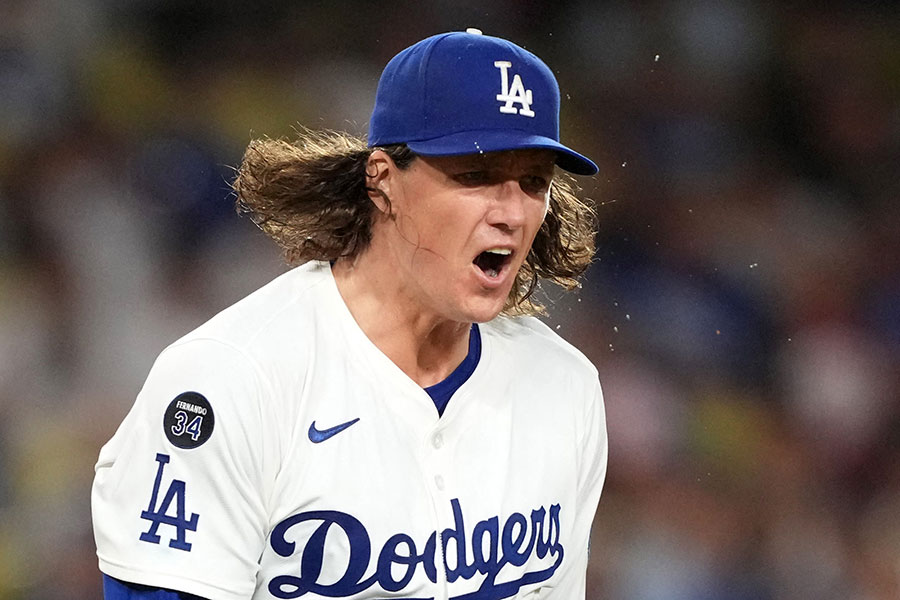 ロッキーズ戦に先発したドジャースのタイラー・グラスノー【写真：ロイター】