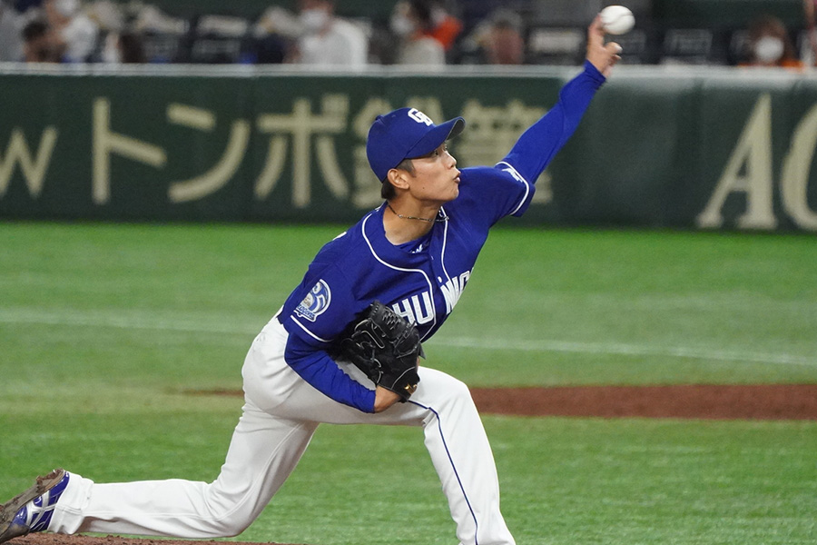 中日・岡田俊哉【写真：荒川祐史】