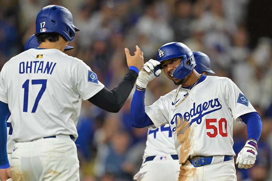 満塁弾を放ったドジャースのムーキー・ベッツ【写真：ロイター】