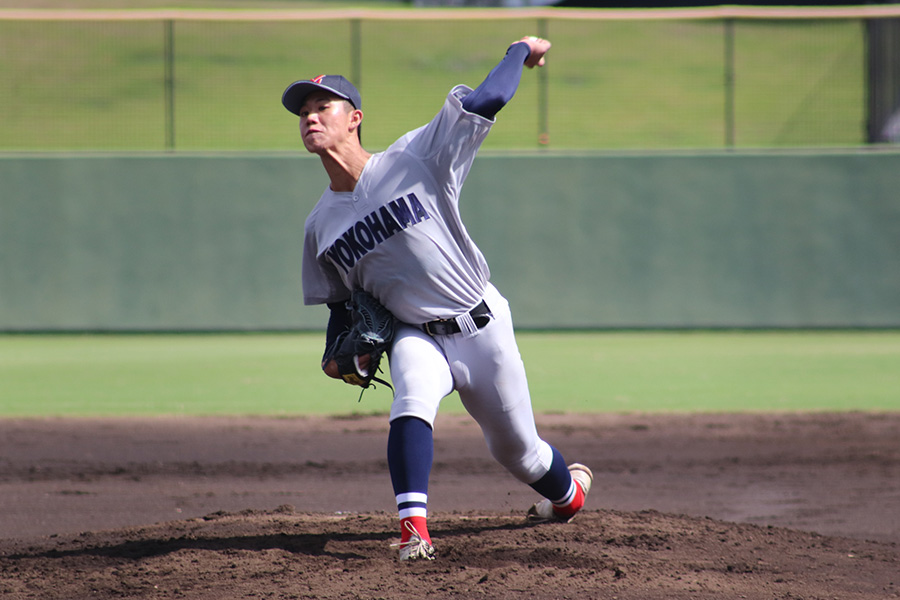 浅野戦に登板した横浜・小林鉄三郎【写真:大利実】