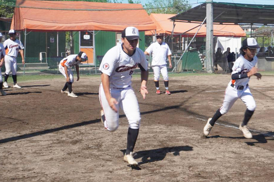 高崎中央ポニーの走塁練習の様子【写真：尾辻剛】