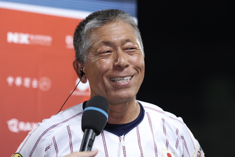 日本代表の小倉全由監督【写真：加治屋友輝】