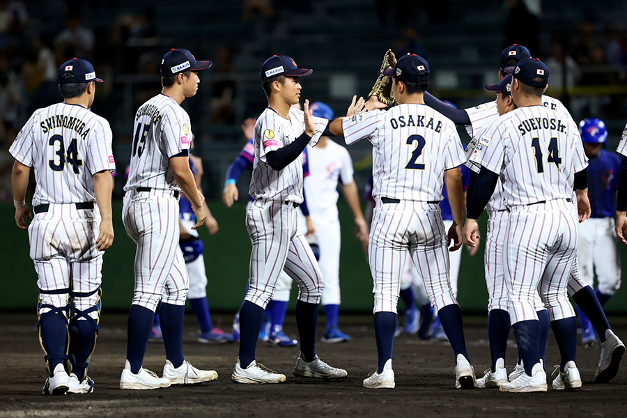 U-18日本代表が初の全勝優勝に王手をかけた【写真：加治屋友輝】