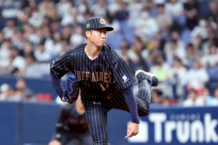 オリックス・曽谷龍平【写真：栗木一考】
