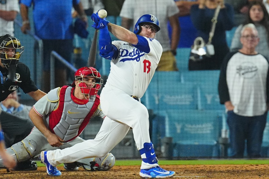 フィリーズ戦に出場したドジャースのマックス・マンシー【写真：荒川祐史】